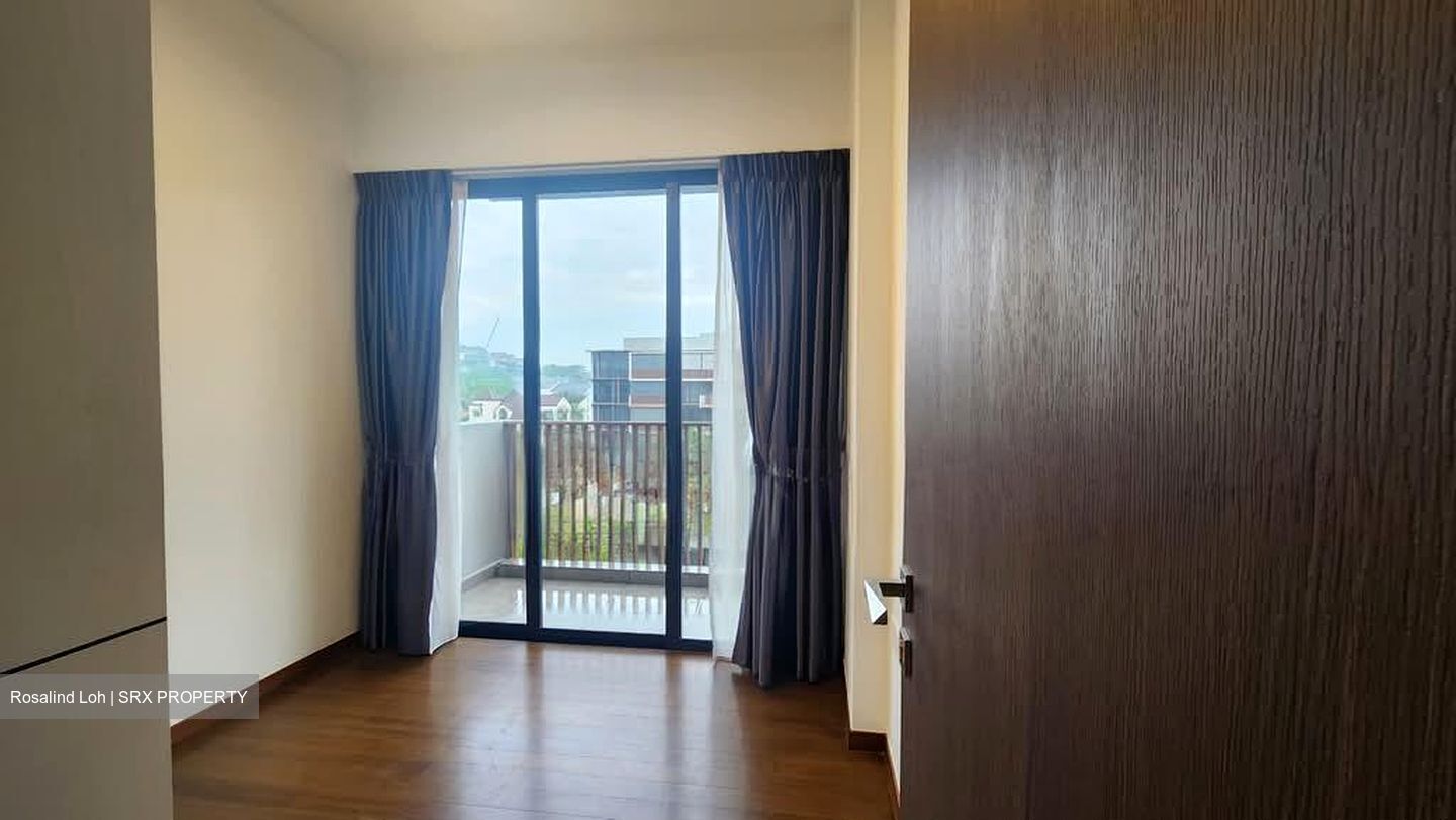 Royalgreen (D10), Condominium #557625651